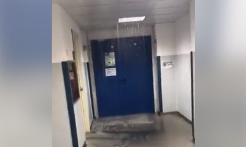 Piove nella sala operatoria dell’Ospedale Cannizzaro di Catania