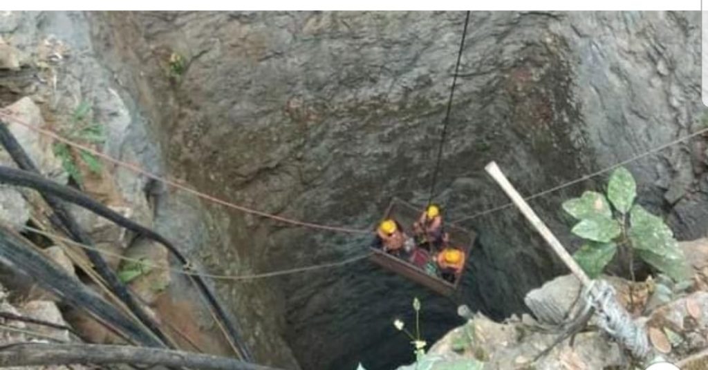 15 Bambini intrappolati in una miniera, CORSA CONTRO IL TEMPO: mondo con il fiato sospeso