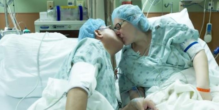 Nel giorno del loro anniversario dona un rene a sua moglie e le salva la vita: “Siamo anime gemelle”