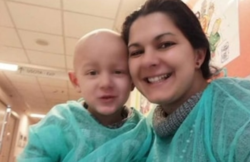 Saimon a 4 anni lotta contro un cancro al cervello: “Vendiamo la casa per sostenere le cure”