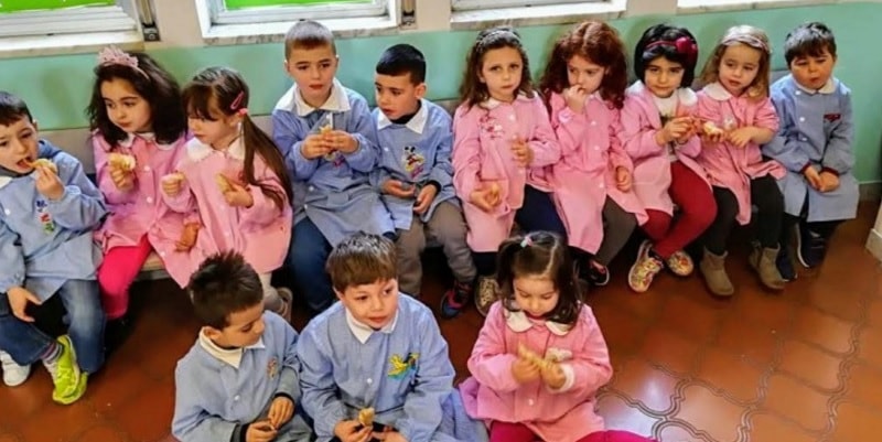 Pane e olio al posto delle merendine: l’iniziativa delle scuole del Cilento ha un successo strepitoso