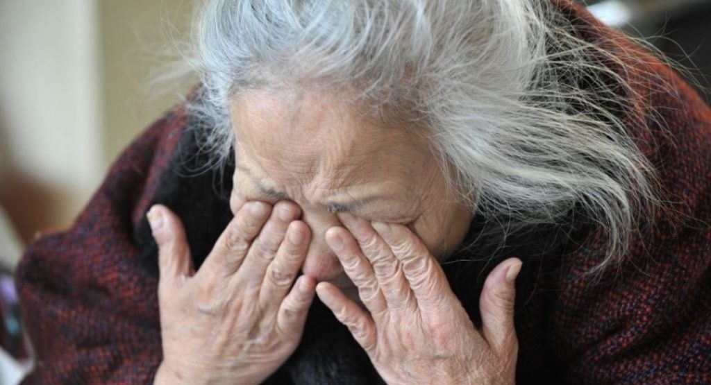 Anziana per fame ruba carne e pane: condannata a due mesi di reclusione