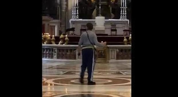 Basilica di San Pietro: tedesco armato di coltello semina il panico. [VIDEO]