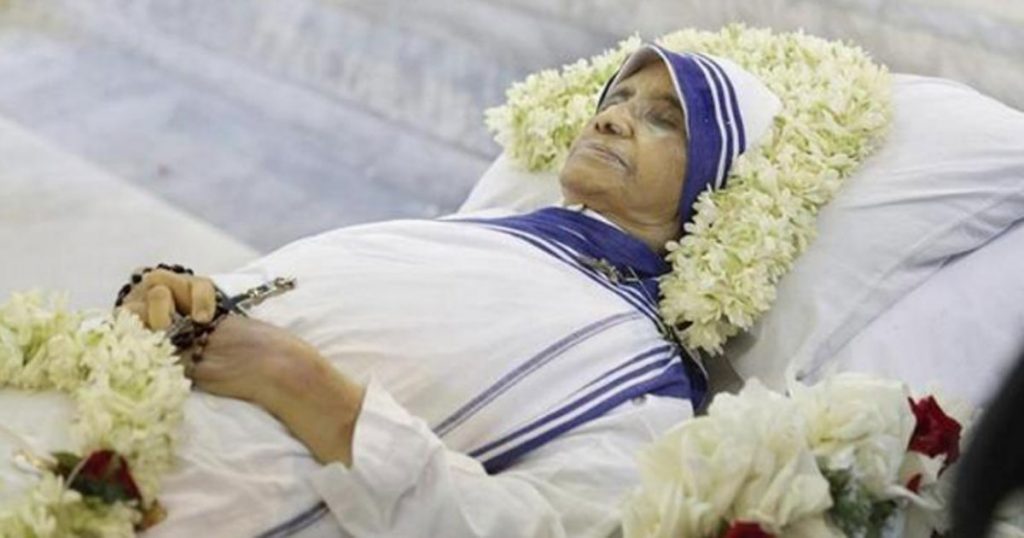 Fu Con Questa Preghiera Che Un Brasiliano Ottenne Il Miracolo Della Santa Madre Teresa Di Calcutta