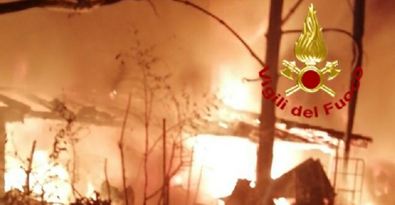 Italia, Spaventoso Incendio poco fa: ci sono morti (Foto e Video)