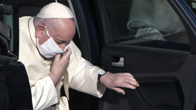 Papa Francesco, la brutta notizia foco fa