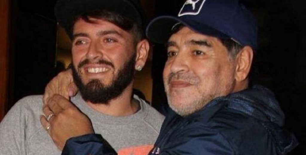Maradona ricoverato d’urgenza in Ospedale: le sue condizioni peggiorano