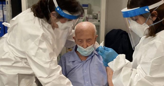 Nonno Basilio, si vaccina a 103 anni, ma ecco cosa succede