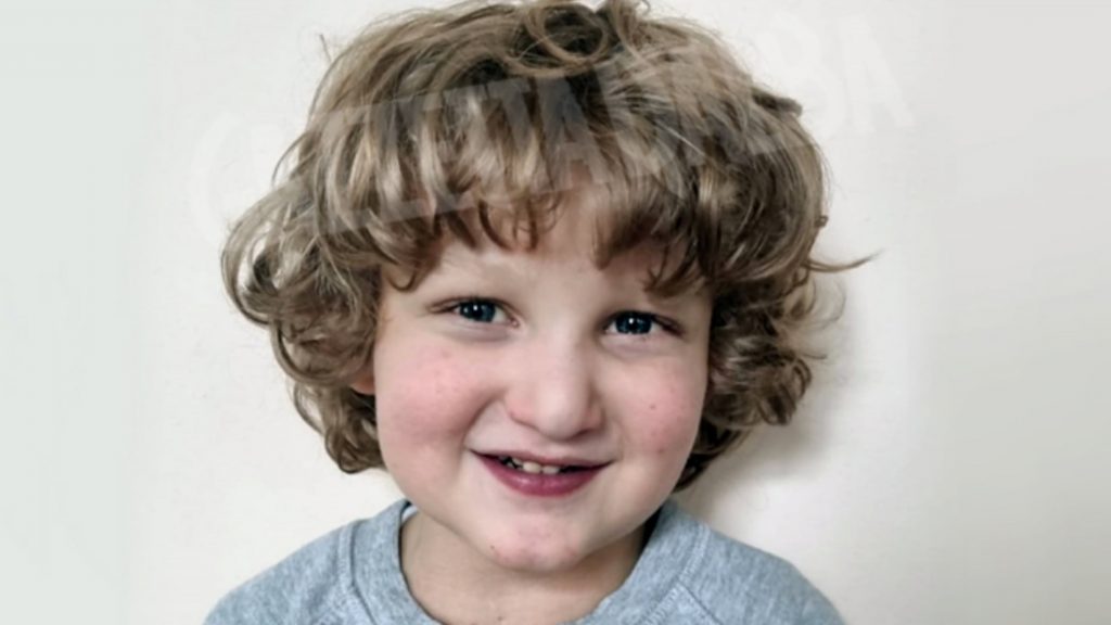 Il piccolo Mattia non ce l’ha fatta, è morto a soli 5 anni. Il favoloso gesto dei genitori e del piccolo che donano speranza