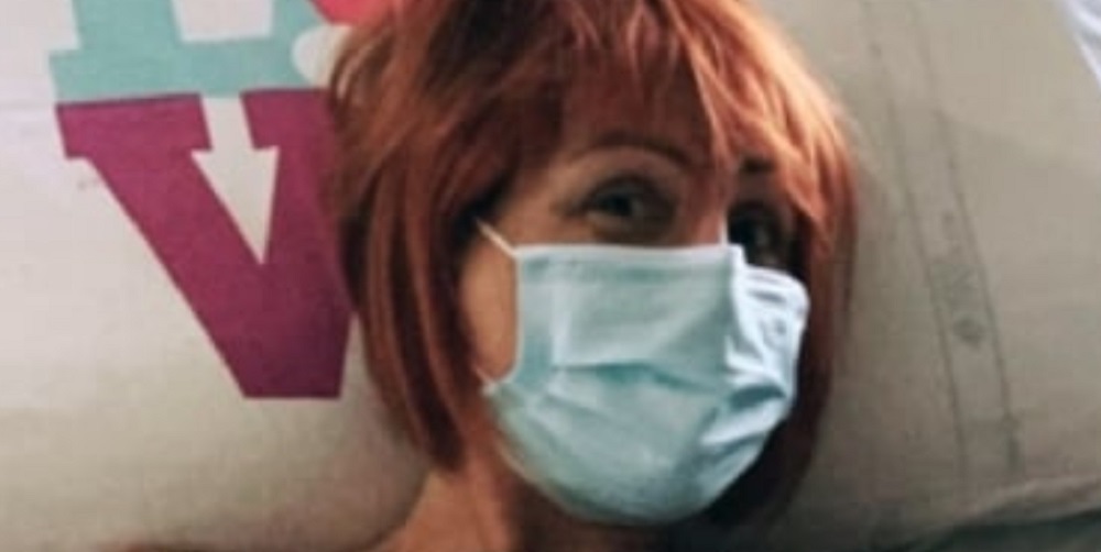 Il volto noto di Canale 5 in sala operatoria da 7 ore: le condizioni della dama di U&D
