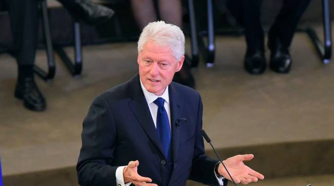 Bill Clinton, la notizia è appena arrivata l’ex presidente è ricoverato in terapia intensiva