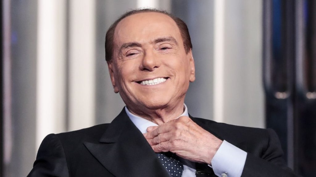 Silvio Berlusconi, la conduttrice TV spiazza tutti: “Ho fatto l’amore con lui, è stato pazzesco”