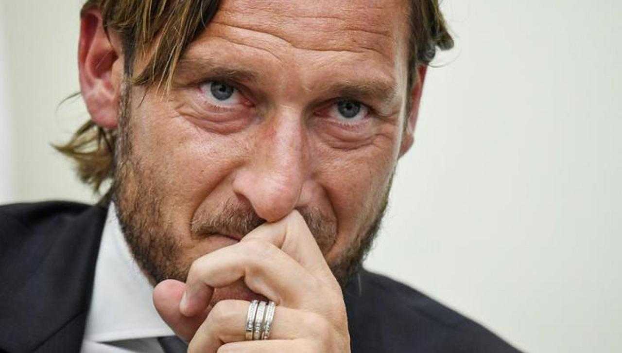 Un brutto male per Francesco Totti, la malattia lo ha devastato, la confessione durissima