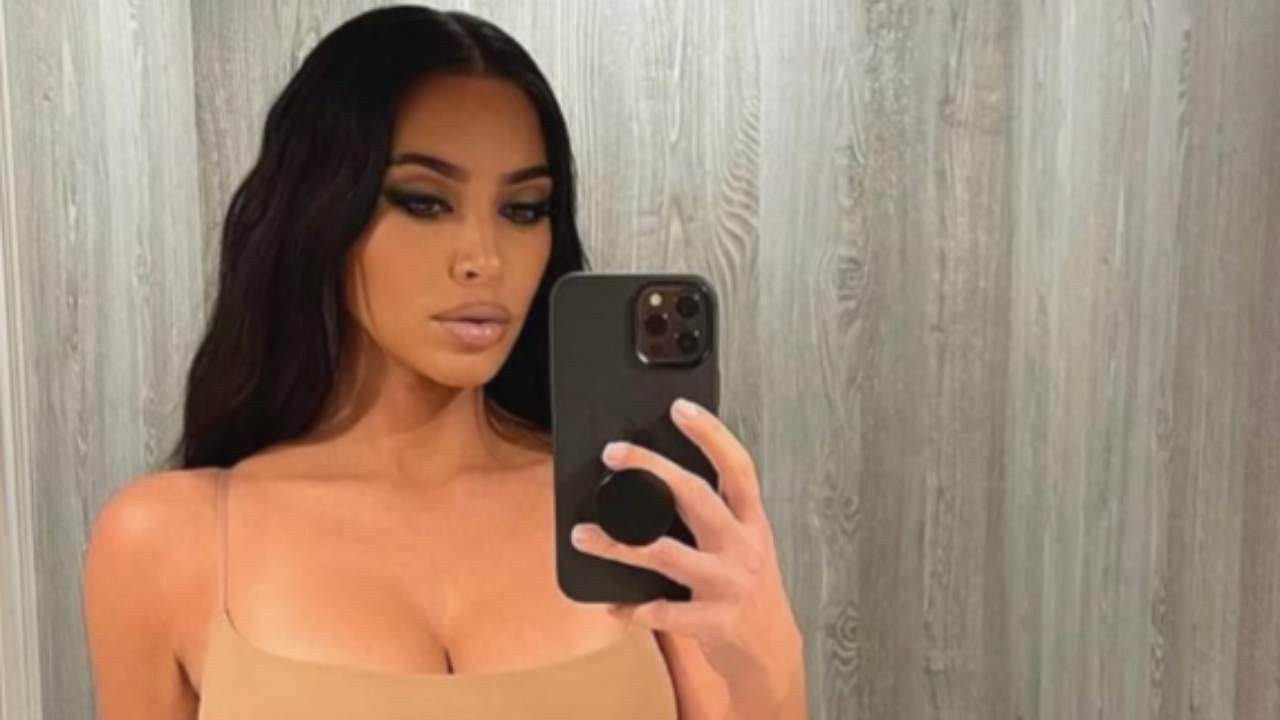 Brutto imprevisto per Kim Kardashian: in seria difficoltà