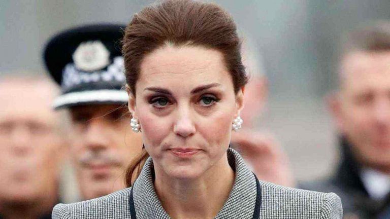 ULTIM’ORA: corsa in ospedale e ricovero d’urgenza per Kate Middleton | Terrore a Palazzo