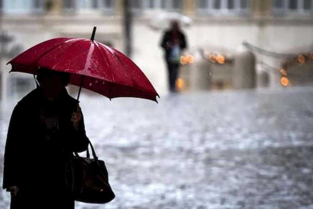 Previsioni meteo: tra instabilità e forti rovesci | Estate con ombrello alla mano